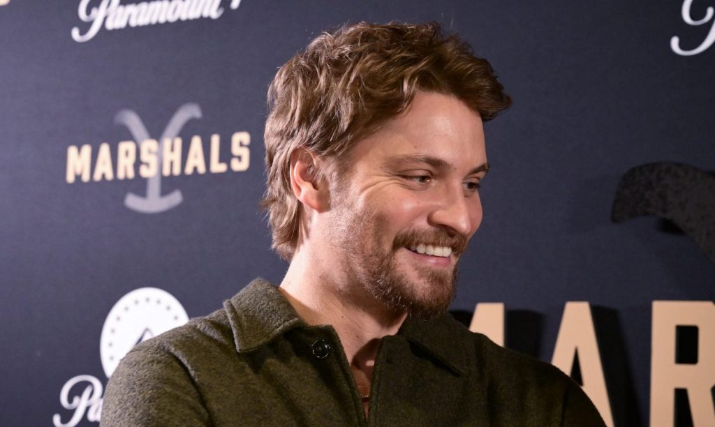 WEB: Luke Grimes reprend le r&ocirc;le de Kayce Dutton dans &laquo;&nbsp;Marshals&nbsp;&raquo;